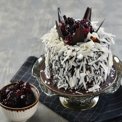 Böğürtlenli Çikolatalı